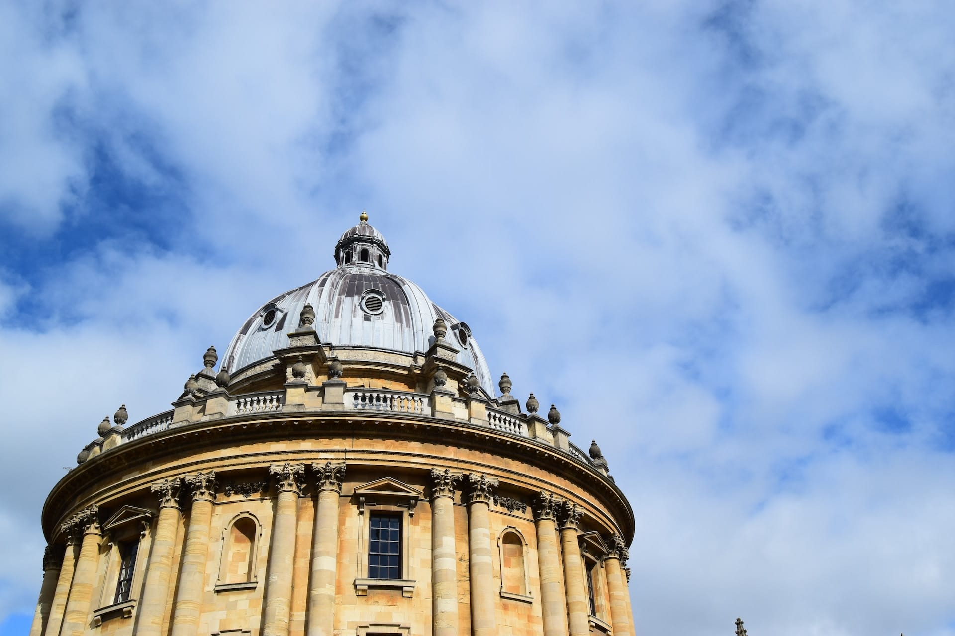 解密英国论文代写:留学生必知的5大秘密